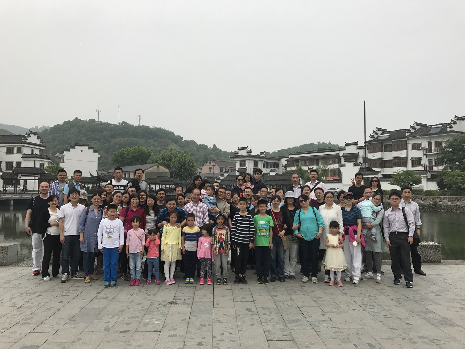 参观桐庐深奥新农村-计算机学院