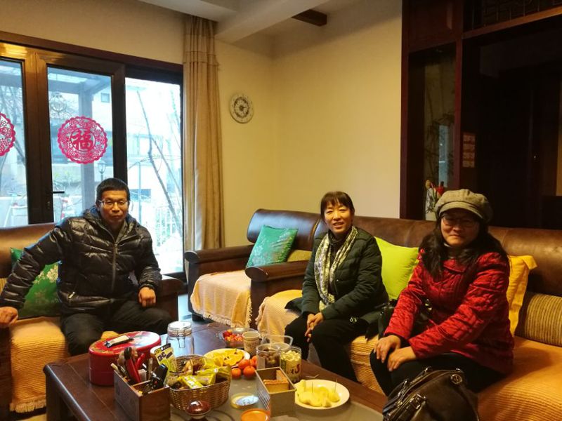 工会看望生病教师-计算机学院